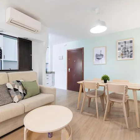 Apartament Holidays2malaga Guindos 500 Mts From And Promenade *