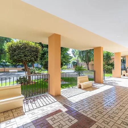 Apartament Holidays2malaga Guindos 500 Mts From And Promenade
