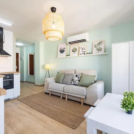 Apartament Holidays2malaga Guindos 500 Mts From And Promenade Malaga